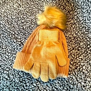 Women’s Dot Dash Hat and Glove Set